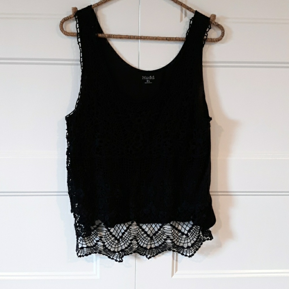 Black lacy tank top